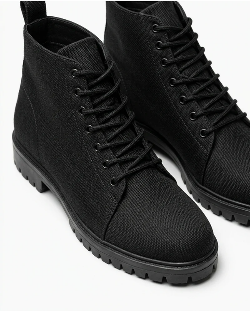 Heightn Meridian Elevator Boot - three-quarter angle view - hidden heel
