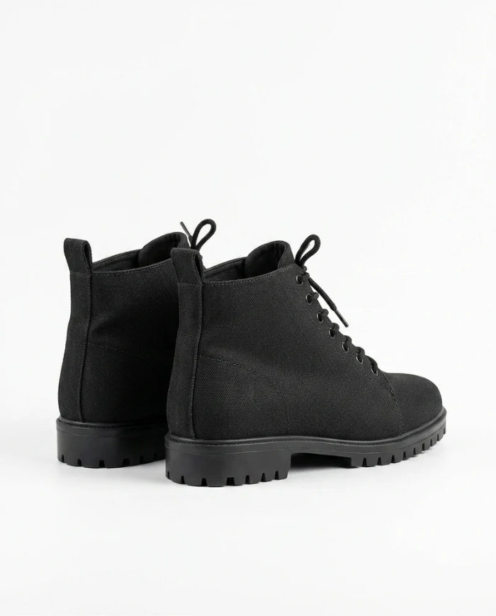 Heightn Meridian Elevator Boot - sole view - premium outsole