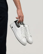 Atlas White 6_holding