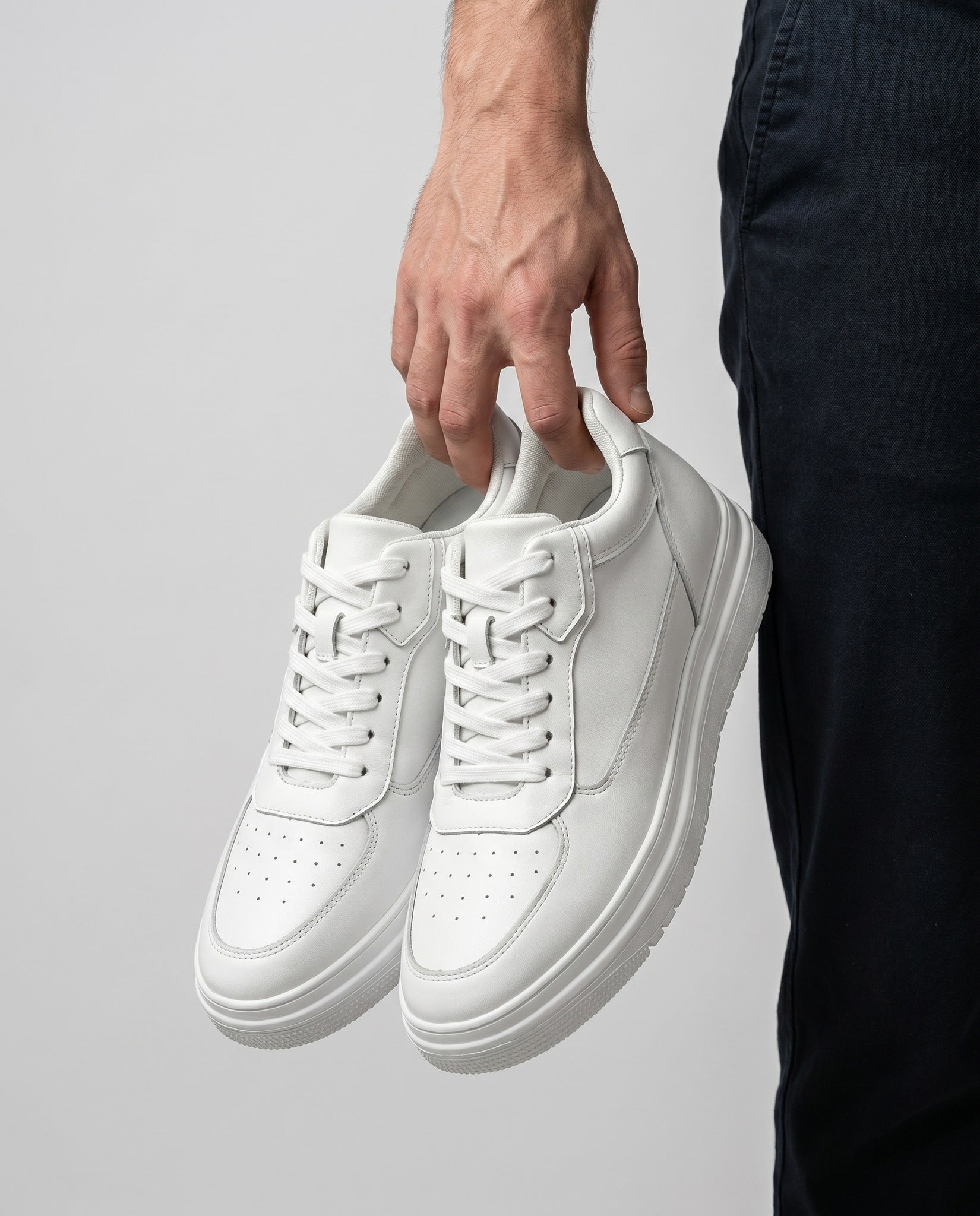 Orion White 6_holding