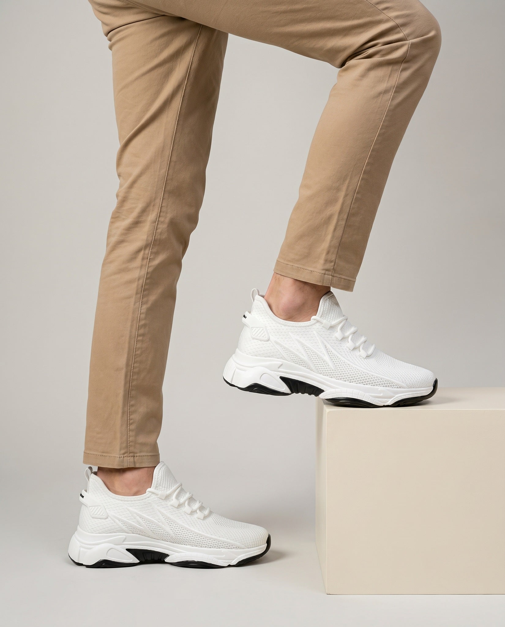 Vertex White 5_wearing